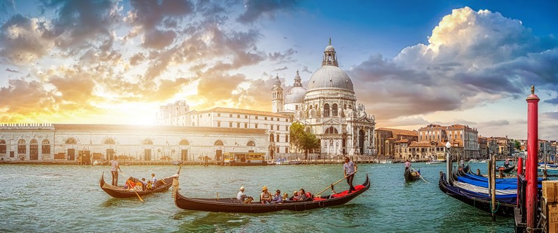 VENICE – LUCCA